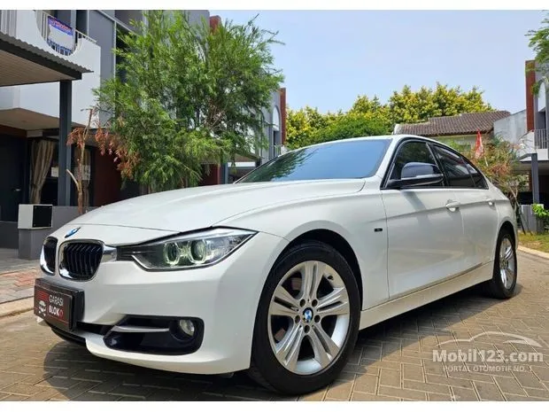 BMW 3 Series 320i Bekas di Indonesia Harga Murah, Kredit Mudah! | Mobil123
