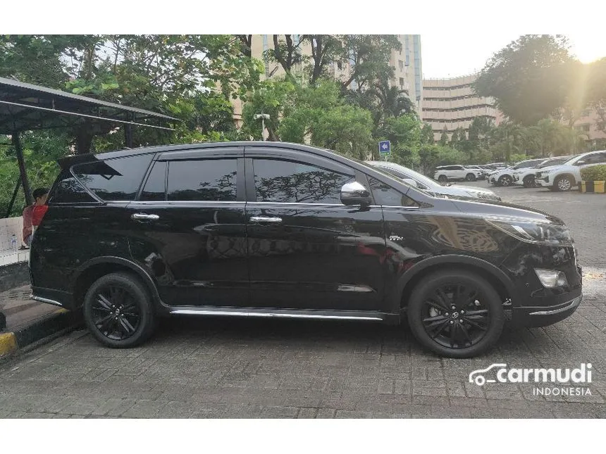 2018 Toyota Kijang Innova Venturer MPV