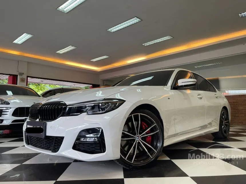 Jual Mobil BMW 330i 2022 M Sport 2.0 di DKI Jakarta Automatic Sedan ...