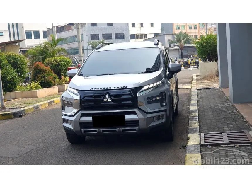 2024 Mitsubishi Xpander Cross Premium MPV