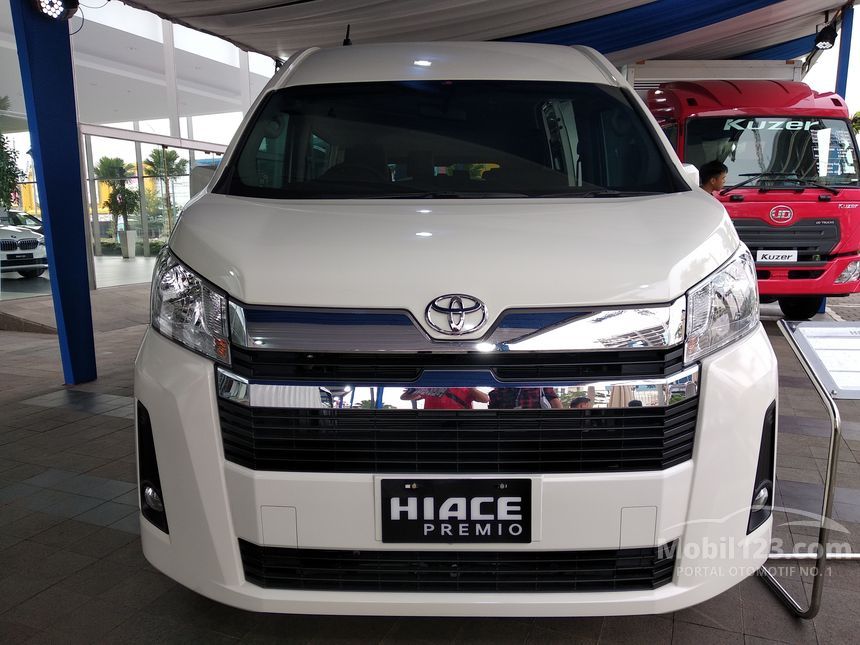 harga van hiace 2020