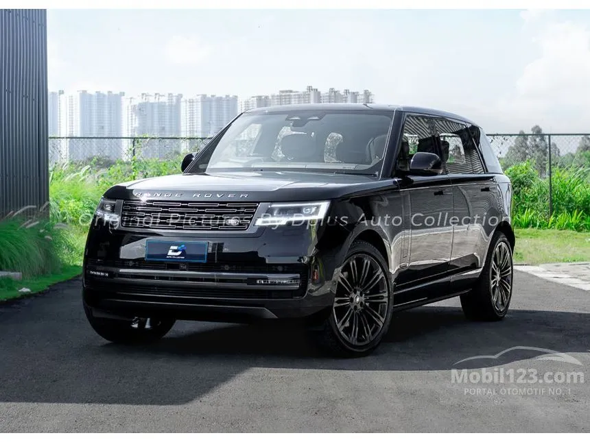 Jual Mobil Land Rover Range Rover 2024 P400 Vogue SE MHEV LWB 7 Seater 3.0 di DKI Jakarta Automatic SUV Hitam Rp 5.850.000.000
