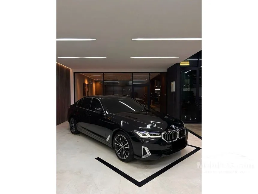 2023 BMW 530i Opulence Sedan