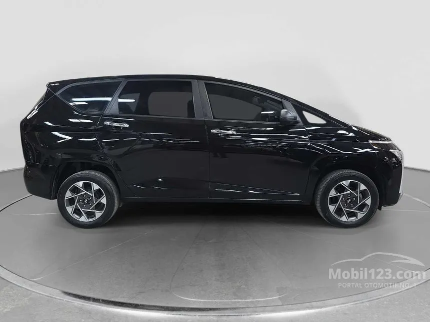 2023 Hyundai Stargazer Prime MPV