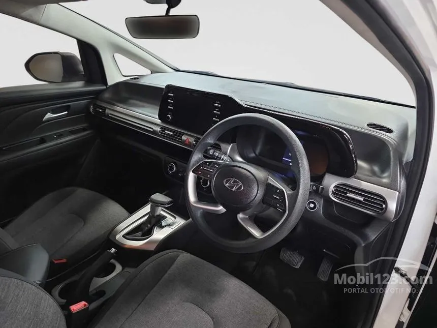 2023 Hyundai Stargazer Essential MPV