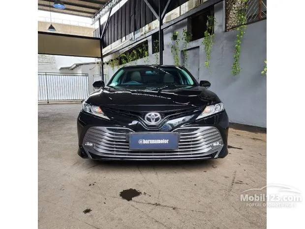 Membeli Toyota Camry Bekas Modifikasi: Petualangan, Risiko, dan Kepuasan
