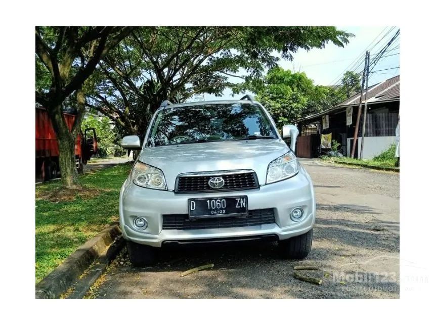 Jual Mobil Toyota Rush 2013 G 1.5 di Jawa Barat Manual SUV Silver Rp 146.000.000