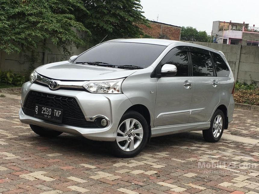 Jual Mobil  Toyota Avanza  2021 Veloz 1 5 di Jawa  Barat  