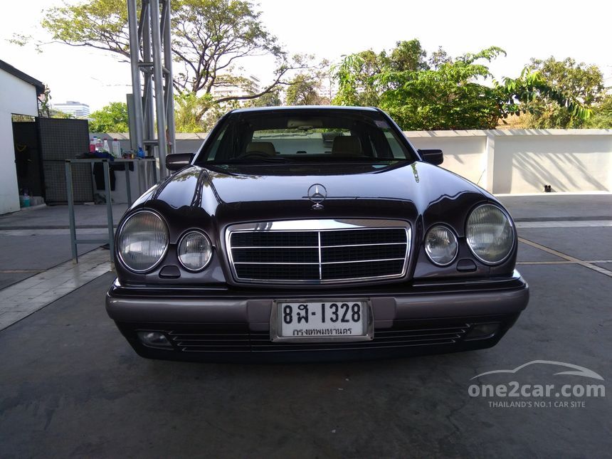 1997 Mercedes-Benz E230 Elegance Sedan