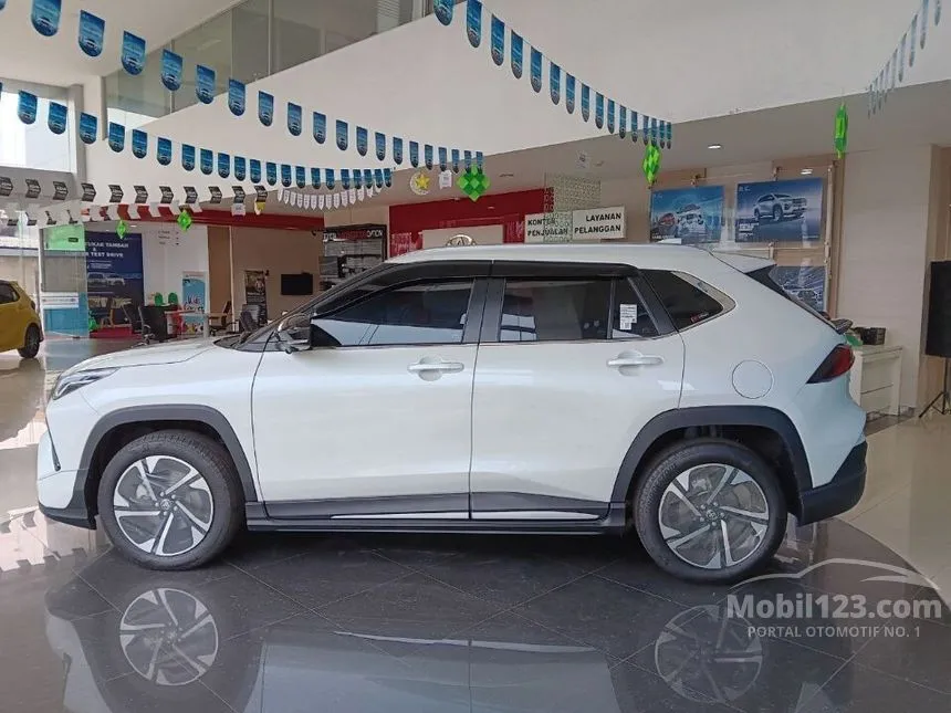 Jual Mobil Toyota Yaris Cross 2023 S GR Parts Aero Package 1.5 di Jawa Barat Automatic Wagon Putih Rp 383.000.000
