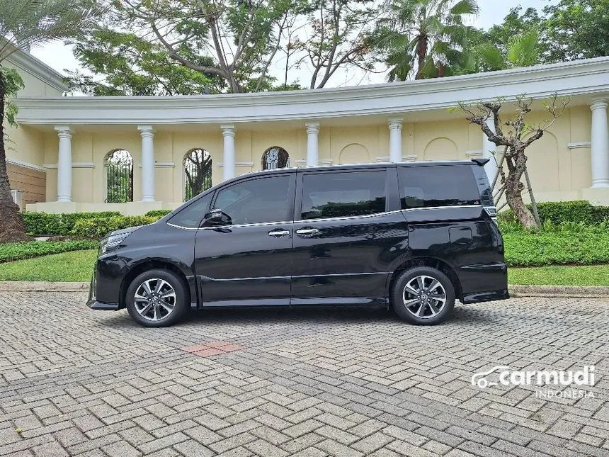 2019 Toyota Voxy Wagon