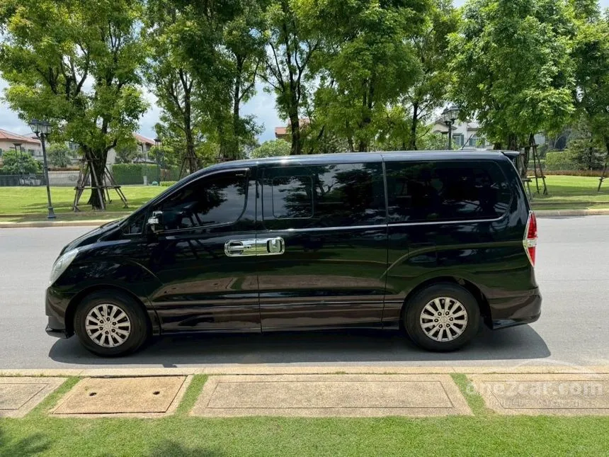 2017 Hyundai H-1 Deluxe Van