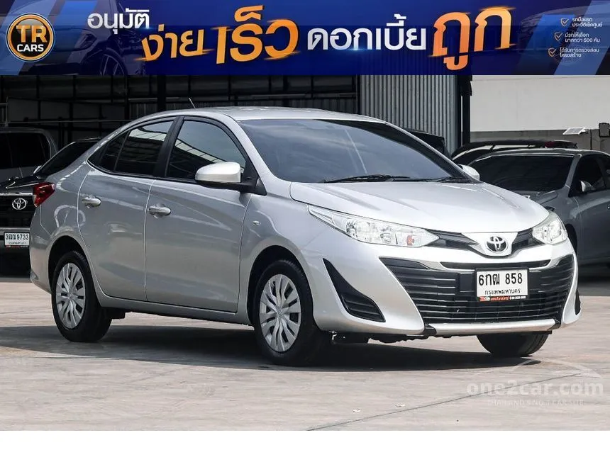 2018 Toyota Yaris Ativ J Sedan