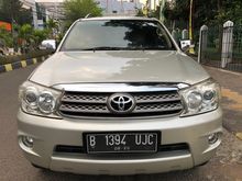 2010 Toyota Fortuner 2.7 G Luxury TDP Rp.20 juta