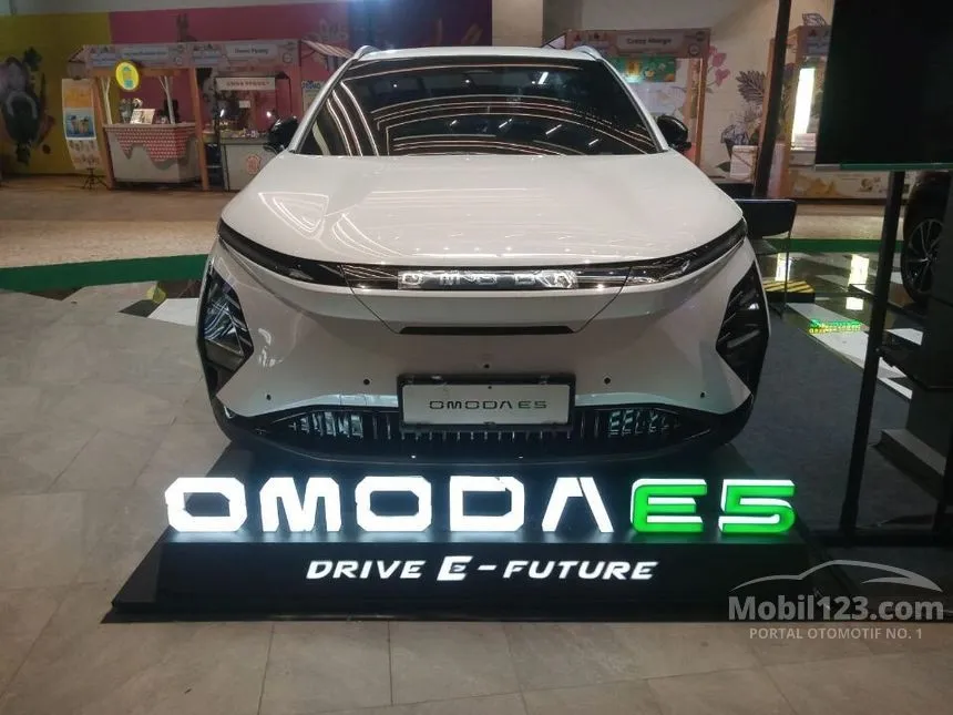 Jual Mobil Chery Omoda E5 2024 EV di Jawa Tengah Automatic Wagon Putih Rp 488.800.000