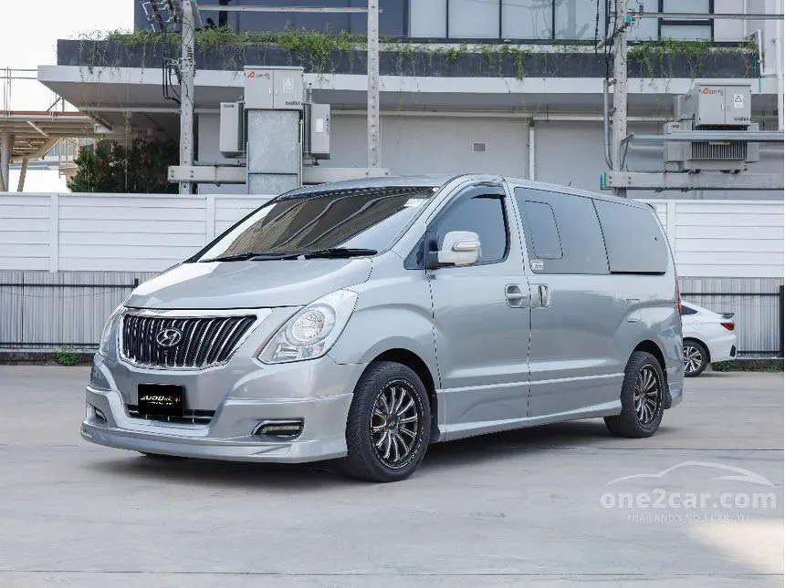 2016 Hyundai H-1 Deluxe Van