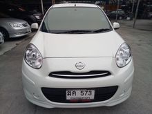 2010 Nissan March 1.2 (ปี 10-16) V Hatchback Automatic