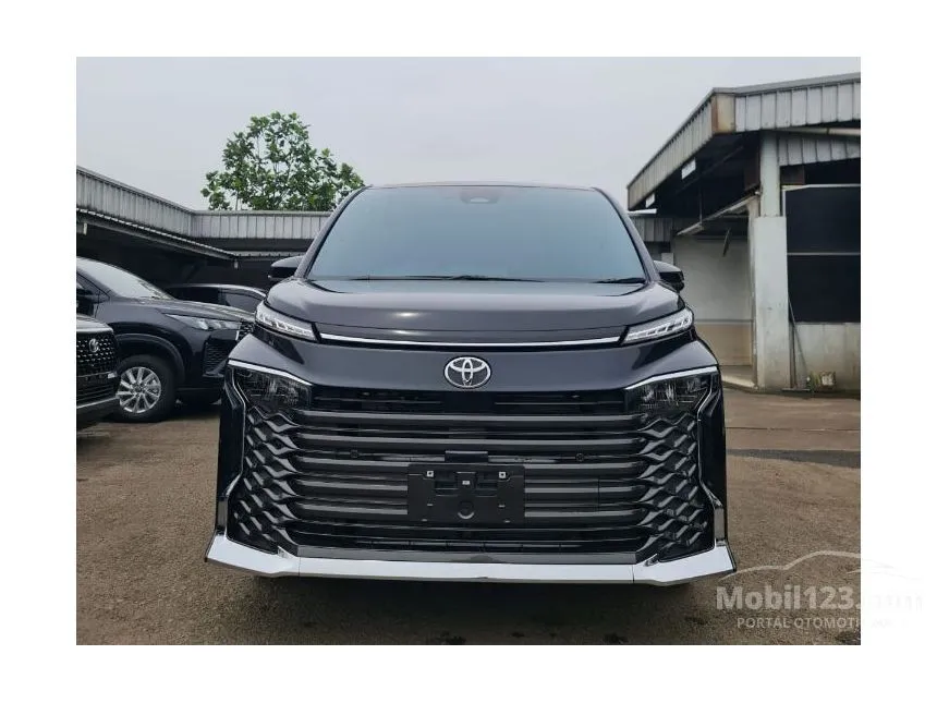 Jual Mobil Toyota Voxy 2023 2.0 di Banten Automatic Van Wagon Hitam Rp 595.800.000