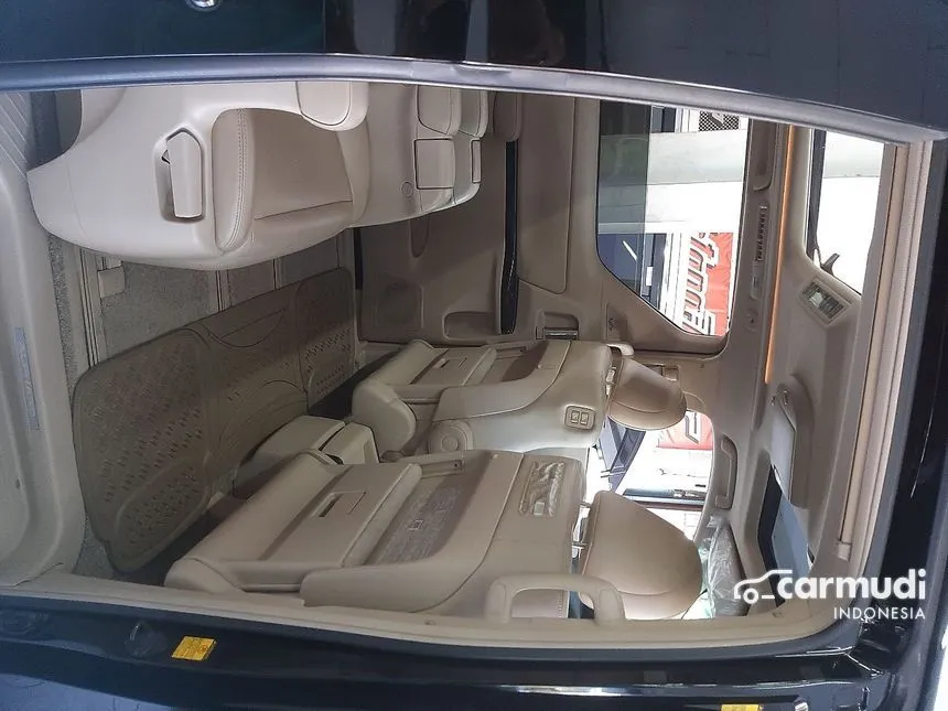 2012 Toyota Alphard G MPV