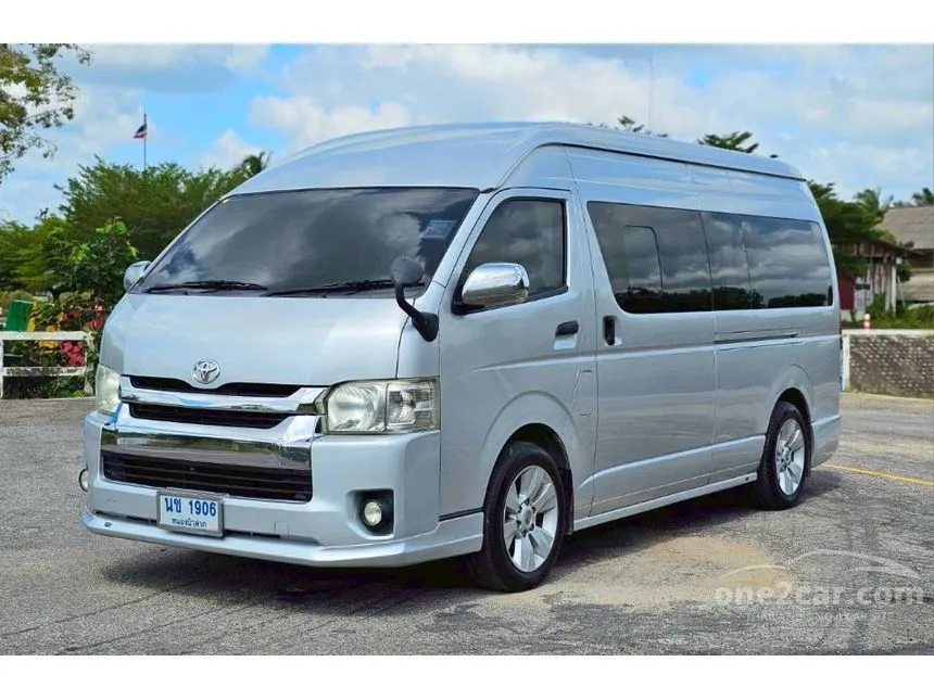 2015 Toyota HIACE D4D Van
