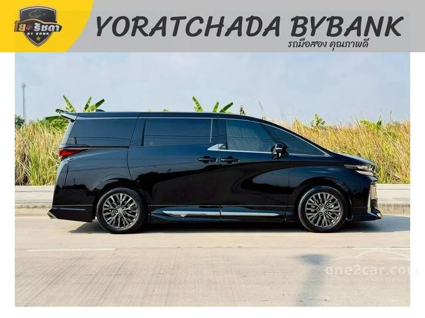 2024 Toyota VELLFIRE HEV Z Premier Van