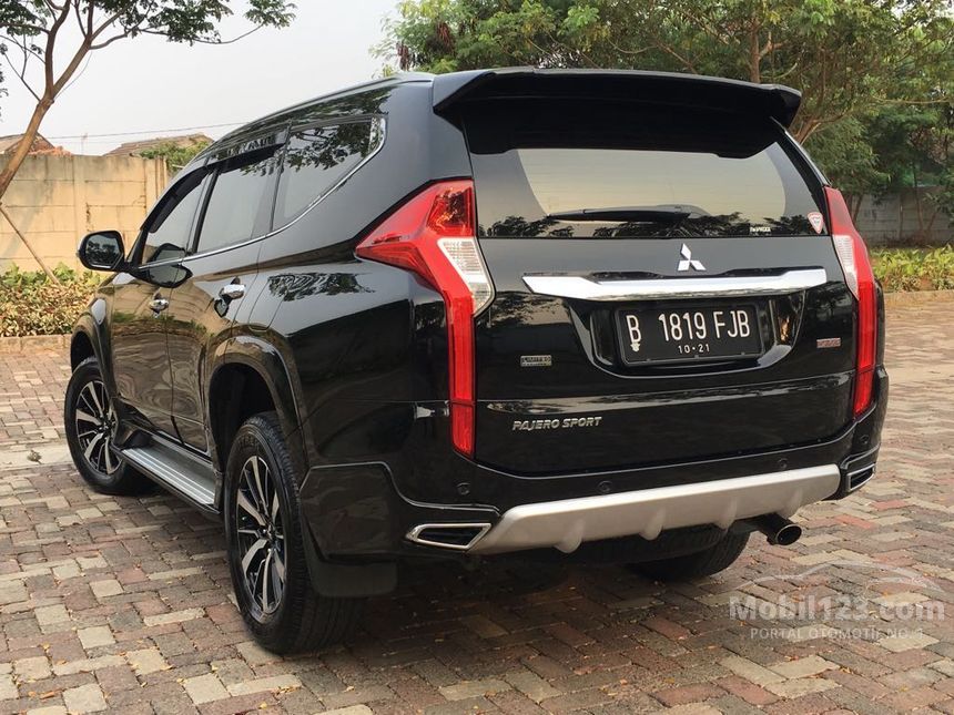 Jual Mobil  Mitsubishi Pajero  Sport  2021 Dakar  2 5 di Jawa 