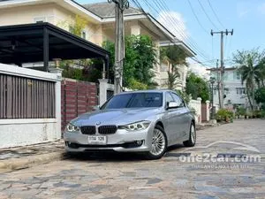 2013 BMW 320i 2.0 Luxury Sedan