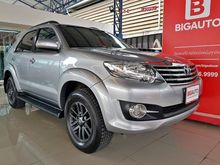 2014 Toyota Fortuner 2.5 (ปี 12-15) V SUV AT