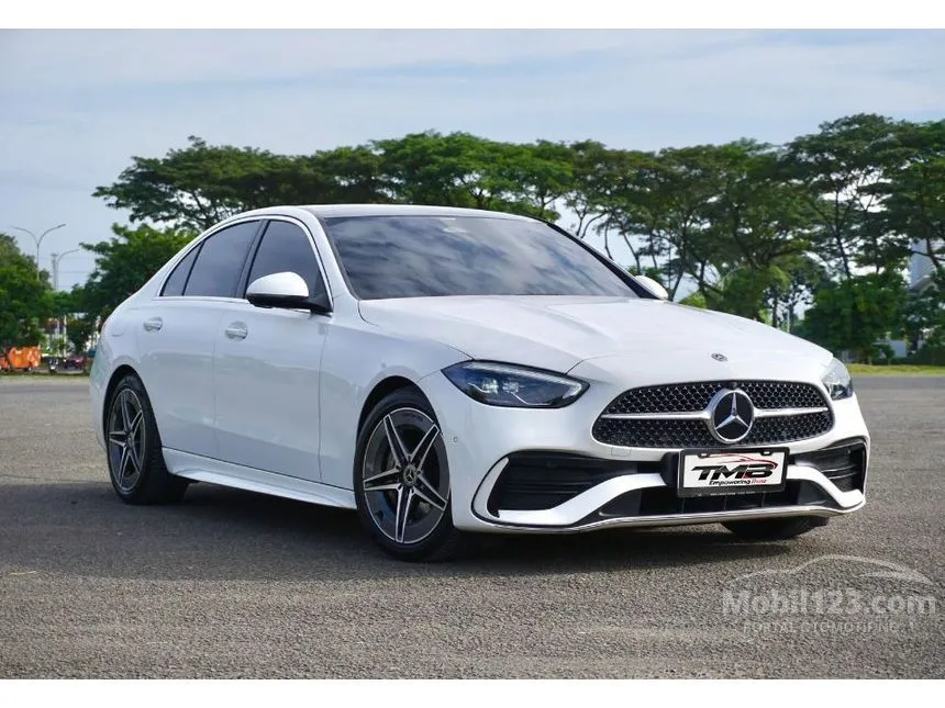 2023 Mercedes-Benz C300 AMG Line Sedan