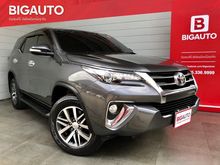 2016 Toyota Fortuner 2.8 (ปี 15-18) V Wagon AT