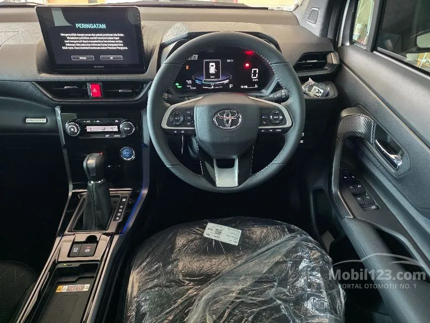 2026 Toyota Veloz V HEV (Premium Color) MPV