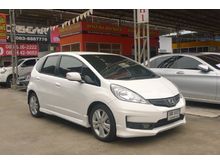 2012 Honda Jazz 1.5 (ปี 08-14) SV i-VTEC Hatchback AT