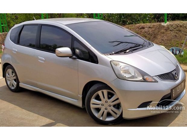  Honda  Jazz  RS Mobil  bekas  dijual  di Tangerang  Banten 