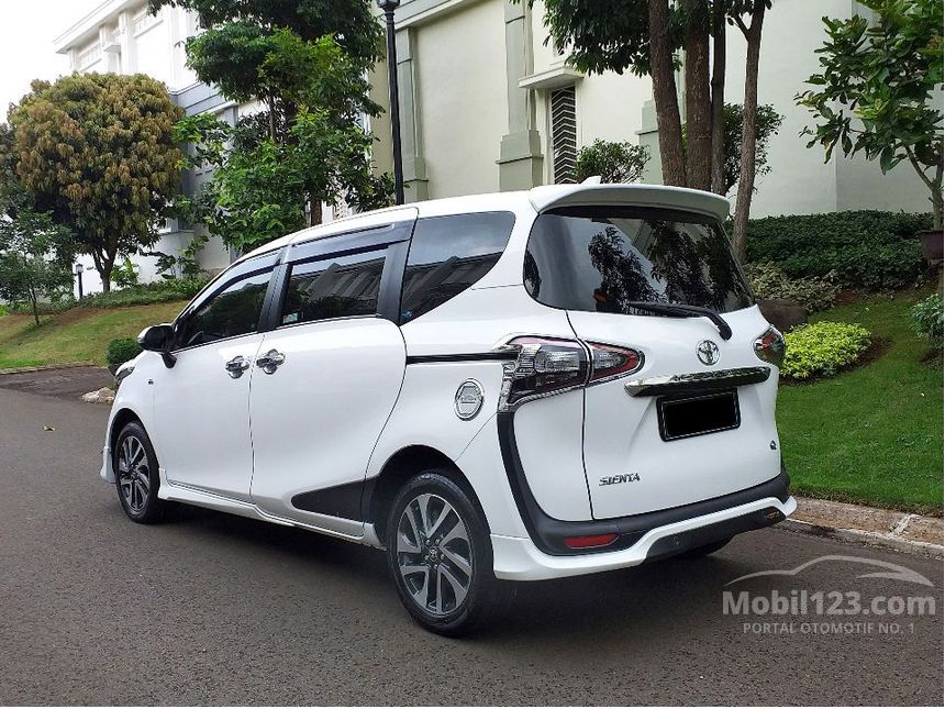 Toyota sienta 2018 характеристики