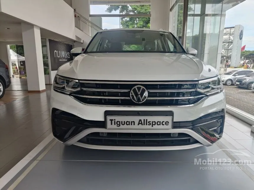 Jual Mobil Volkswagen Tiguan 2023 TSI ALLSPACE 1.4 di Banten Automatic SUV Putih Rp 795.000.000
