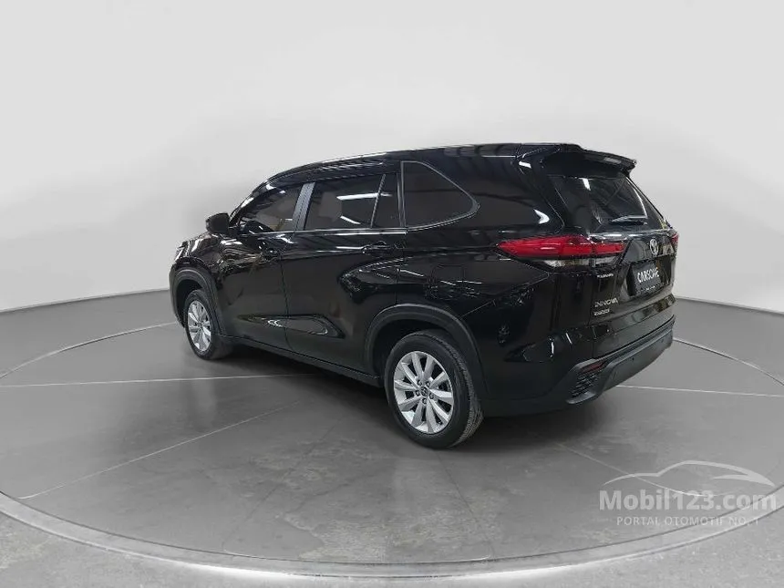 2022 Toyota Kijang Innova Zenix V (Non Premium Color) MPV