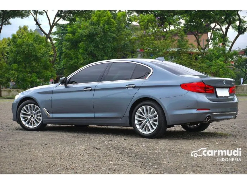2017 BMW 530i Luxury Sedan