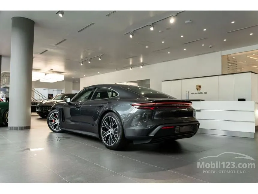 2024 Porsche Taycan 4S Performance Battery Sedan