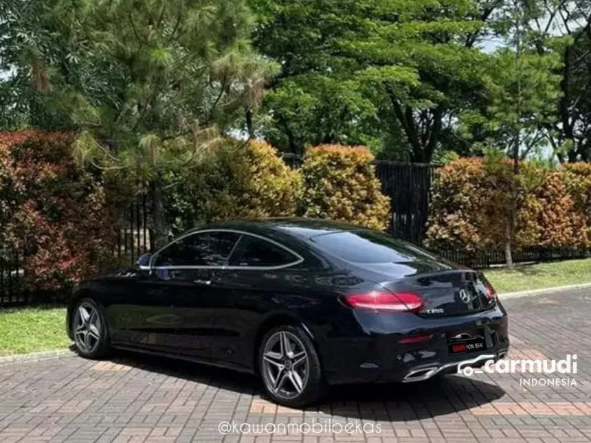 2021 Mercedes-Benz C200 AMG Line Coupe