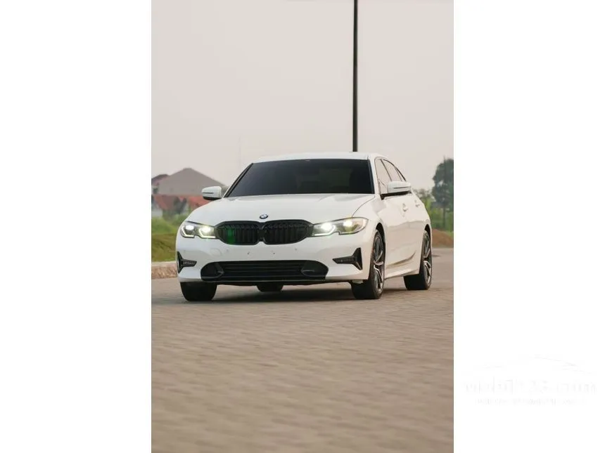 2020 BMW 320i Sport Sedan