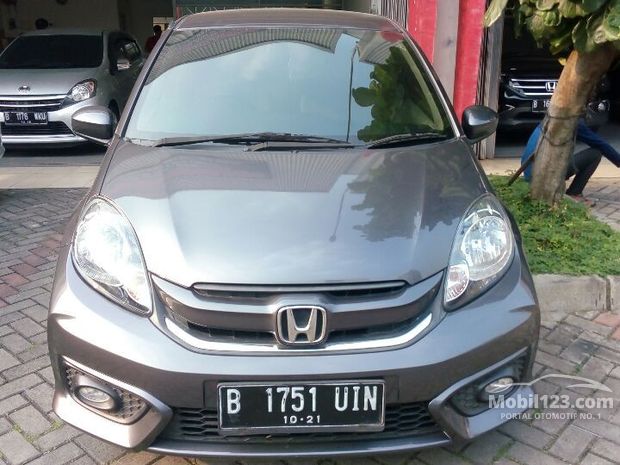 Honda Brio Mobil bekas dijual di Indonesia - Dari 1.800 