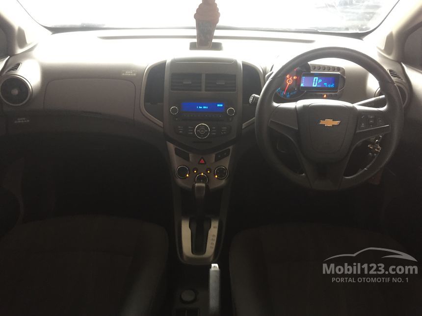 Jual Mobil  Chevrolet  Aveo  2013 LT 1 4 di Jawa Barat 