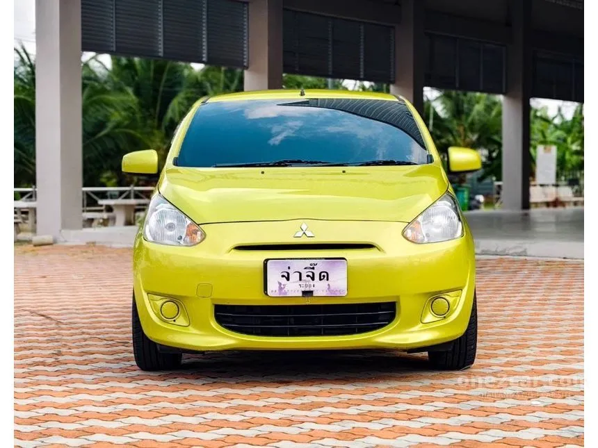 2013 Mitsubishi MIRAGE GLX Hatchback