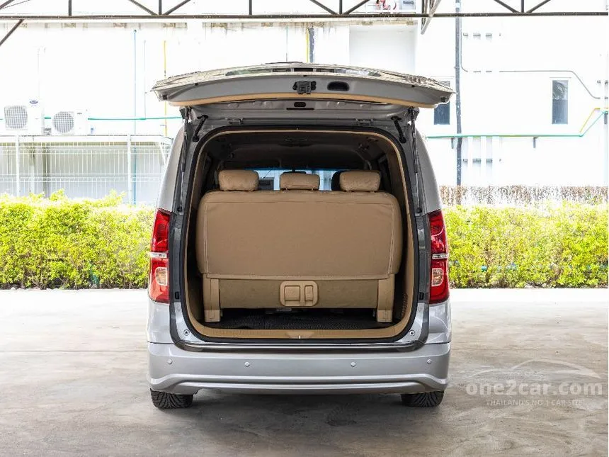 2019 Hyundai H-1 Elite Van