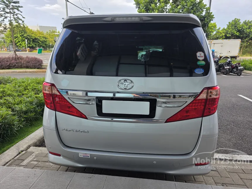 2012 Toyota Alphard X MPV
