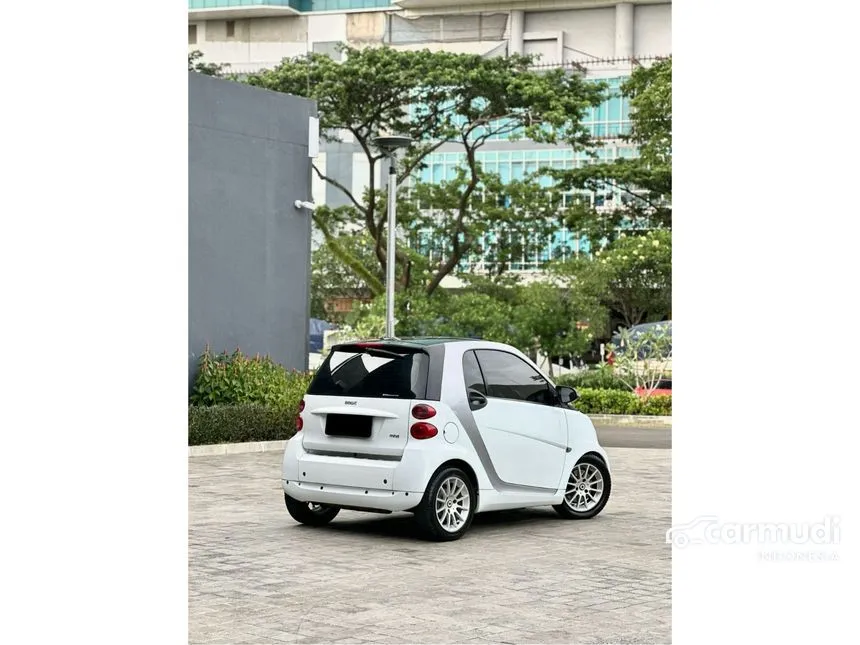 2010 smart fortwo MHD Edition Micro car