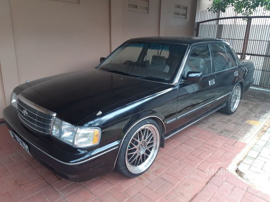 Jual Mobil  Toyota  Crown  1997 Royal  Saloon  3 0 di Banten 