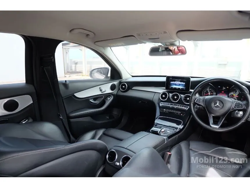 2015 Mercedes-Benz C200 Avantgarde CKD Sedan