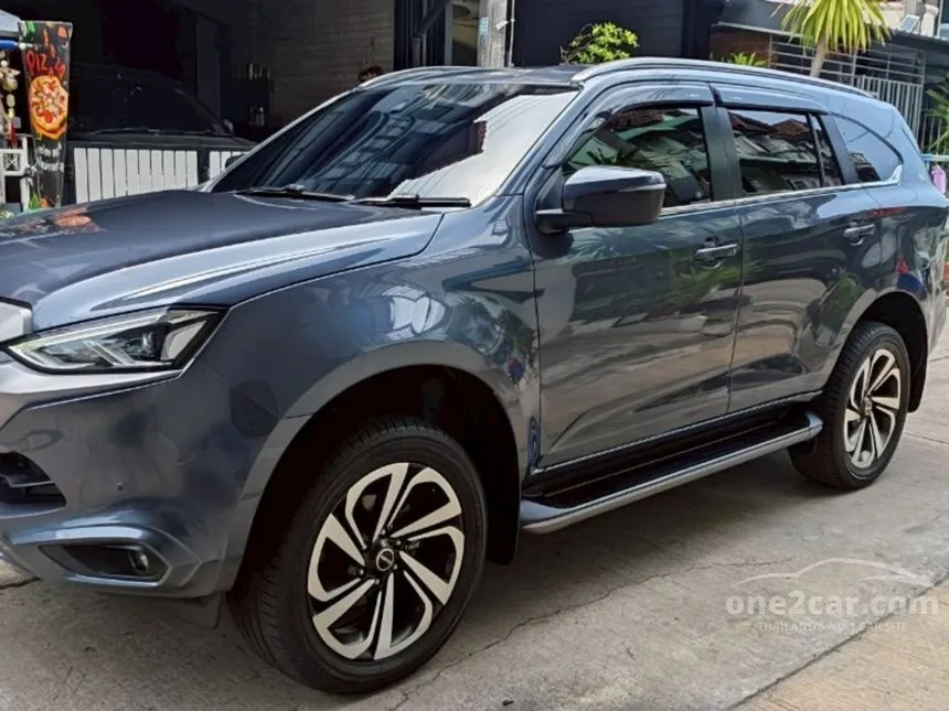 2021 Isuzu MU-X Ultimate SUV