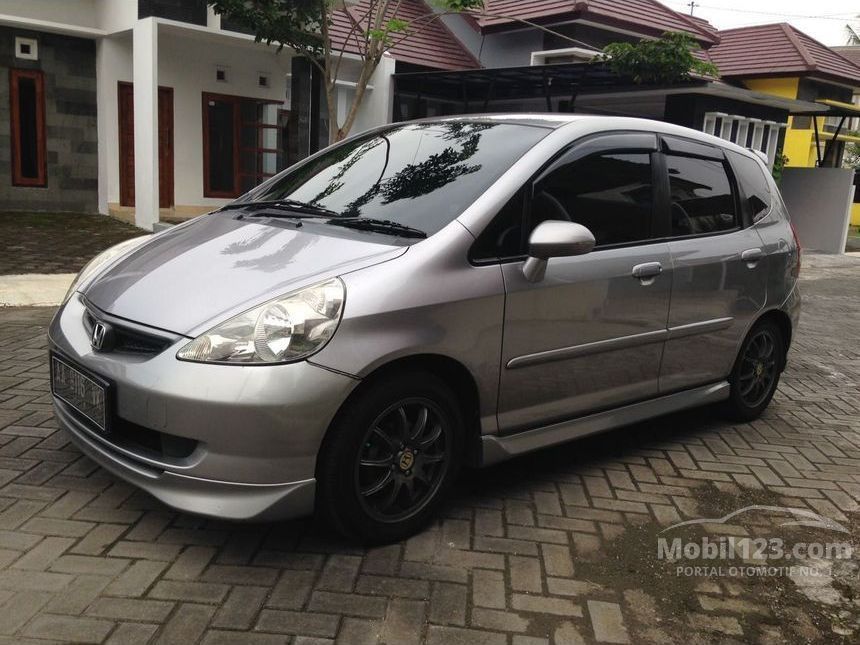 Jual Mobil Honda  Jazz  2005 VTEC 1 5 di Yogyakarta  